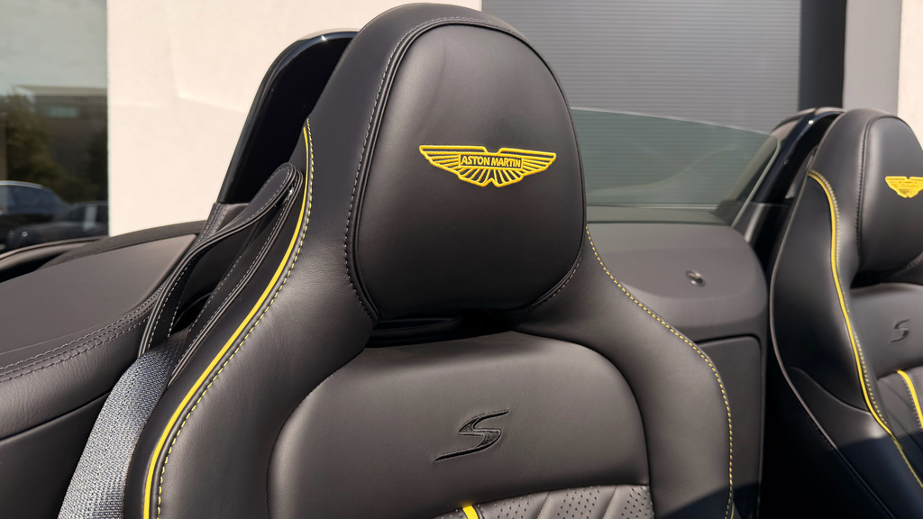 Aston Martin Vantage 4.0L V8 Roadster Green #5