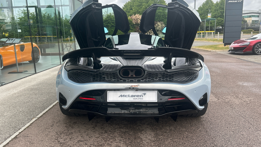 McLaren V8 Ssg Silver #32