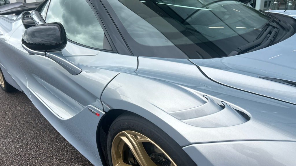 McLaren V8 Ssg Silver #10