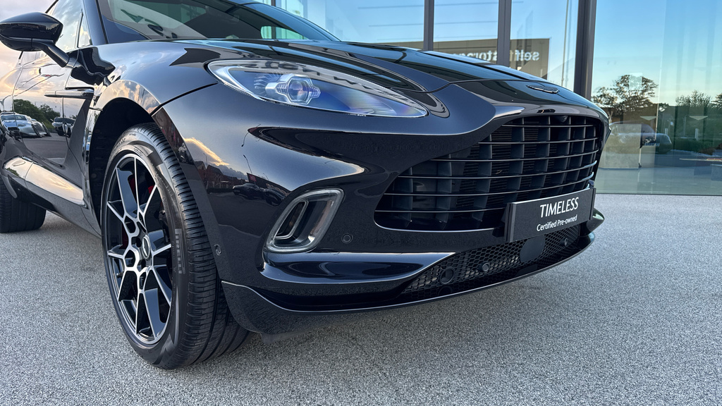 Aston Martin DBX V8 550  #16