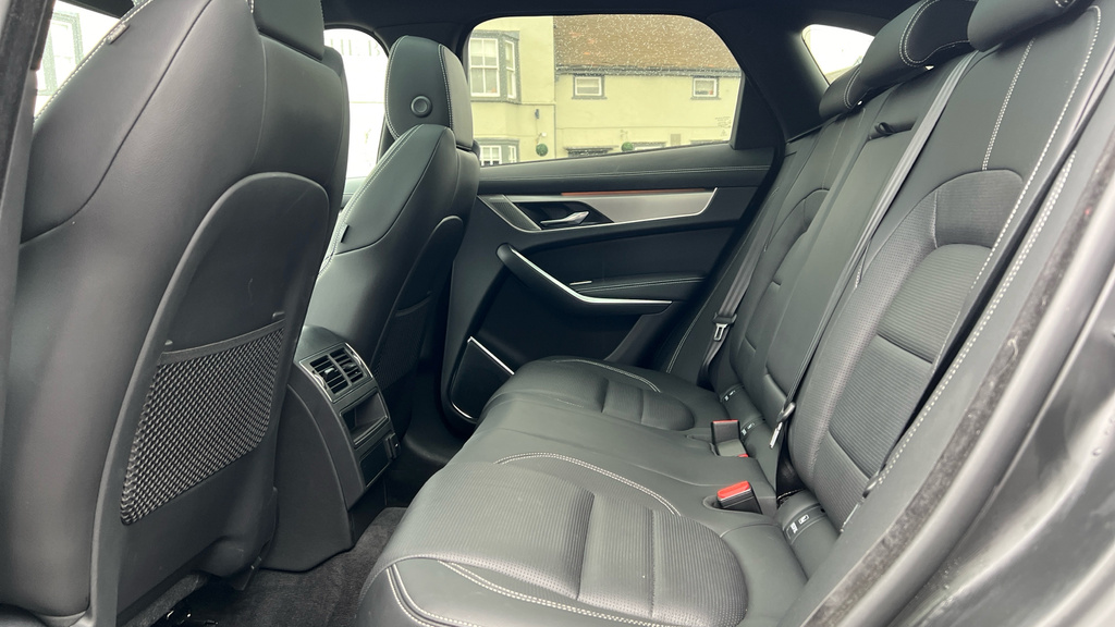Jaguar F-Pace R-dynamic Se Black KS23YBP Grey #4