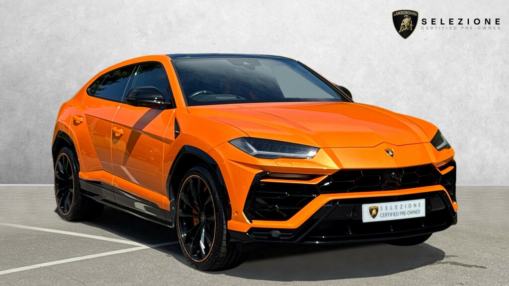 Lamborghini Urus Pearl Capsule Orange