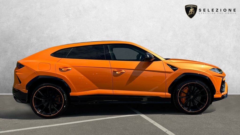 Lamborghini Urus Pearl Capsule Orange #2