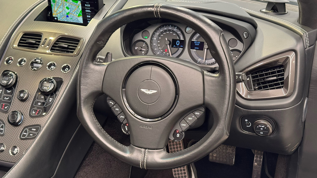 Aston Martin Vanquish Coupe Silver #11