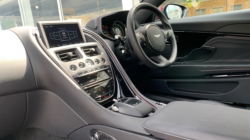 Aston Martin DB11 Db11 V8 Silver #28