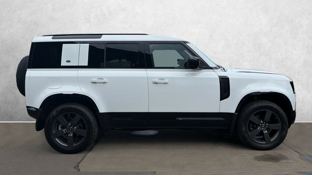Land Rover Defender 110 D250 X-dynamic Hse 110 GL24CDV White #3