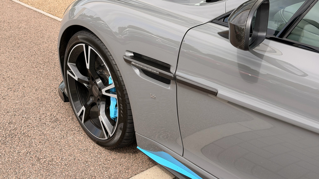 Aston Martin Vanquish S Blue #9