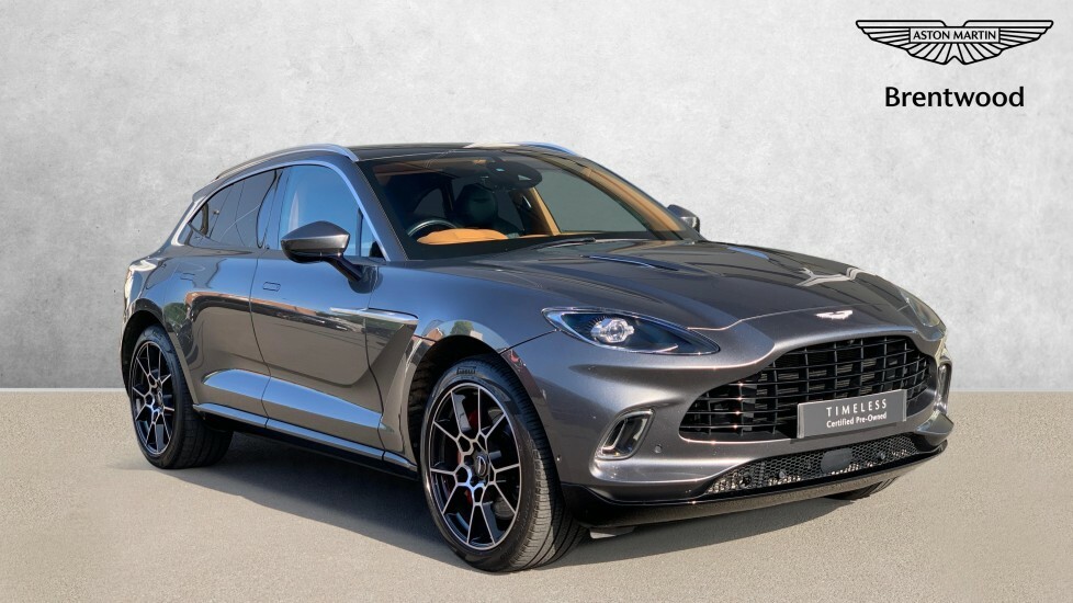 Aston Martin DBX 4.0L V8 550 Silver