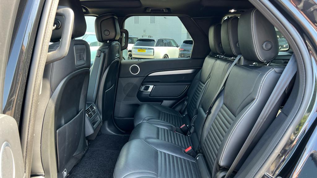 Land Rover Discovery R-dynamic Se HD21ARF Black #4