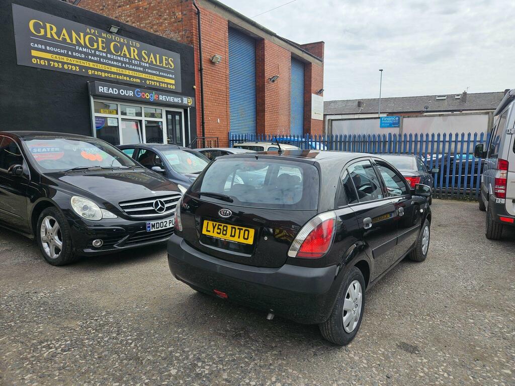 Kia RIO 1.4 5dr Black #3