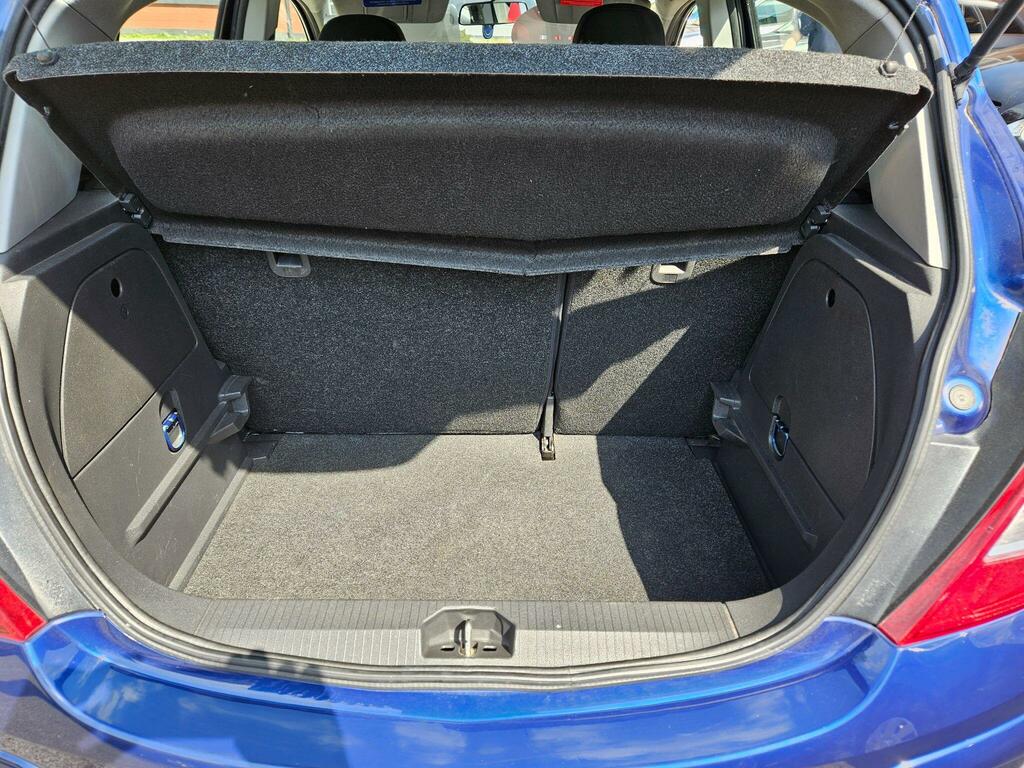 Vauxhall Corsa 1.4I 16V Club Blue #6