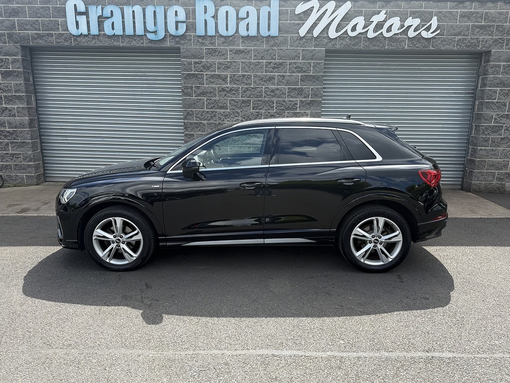 Audi Q3 Tdi S Line U1912 Ulez EK21CDX Black #4