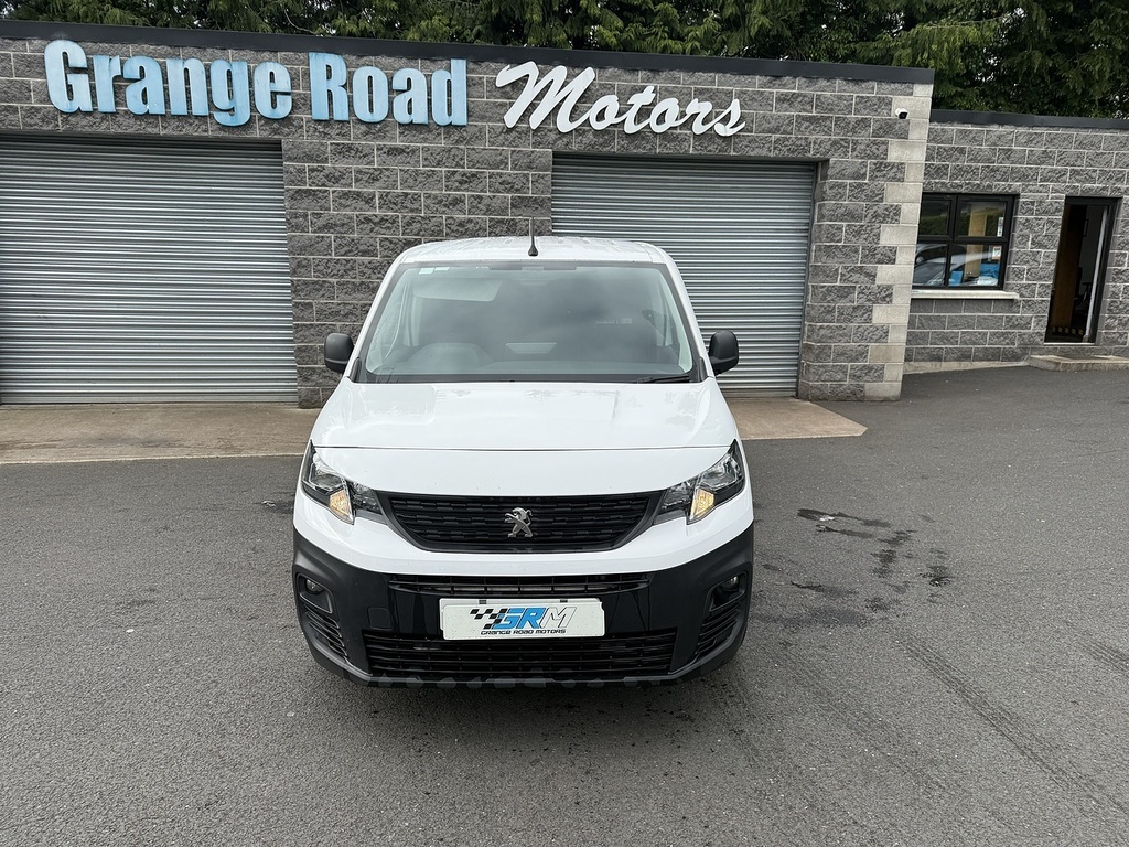 Peugeot Partner Bluehdi 1000 Professional U1919 Ulez NU70ULK White #2