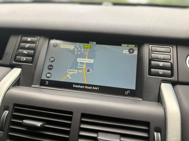 Land Rover Discovery Sport Sd4 Hse Black Suv BD18AUC Grey #2