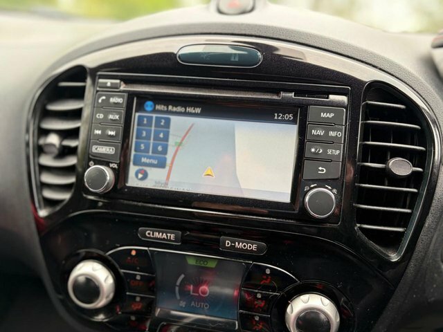 Nissan Juke N-connecta Suv BG67VXW Black #2
