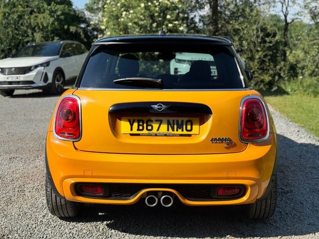 Mini Hatch Cooper Sd Hatchback Orange #4