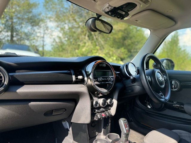 Mini Hatch Cooper Sd Hatchback Orange #5