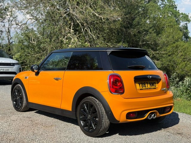 Mini Hatch Cooper Sd Hatchback Orange #2