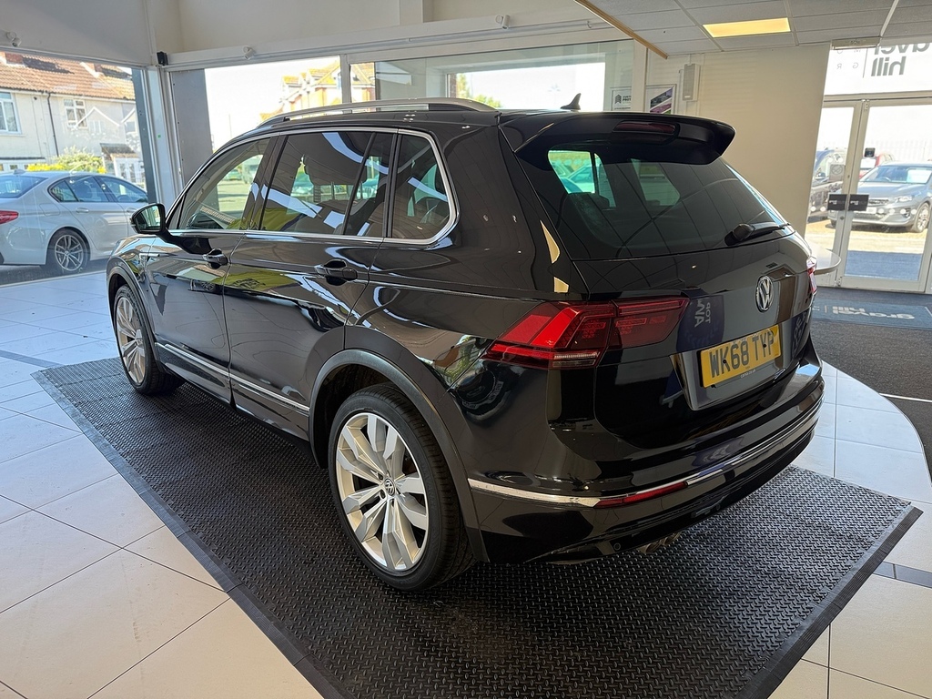 Volkswagen Tiguan Tdi R-line Suv 2.0 U2363 Ulez WK68TYP Black #5