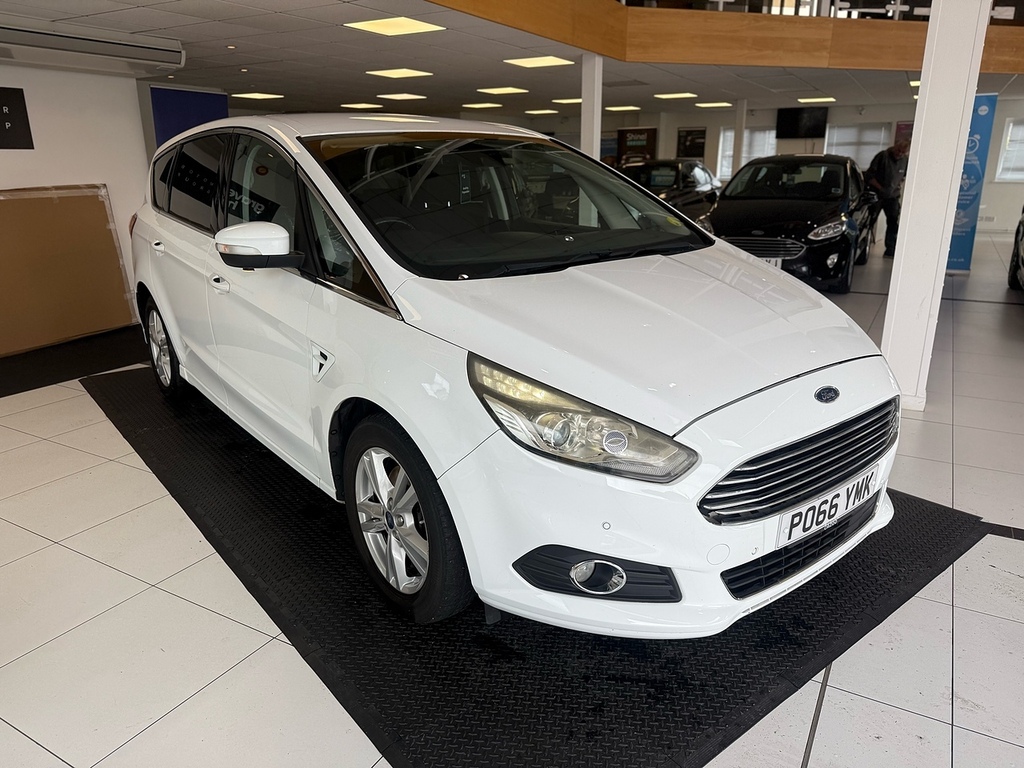 Ford S-Max 2.0 Tdci Titanium Mpv Euro 6 S White