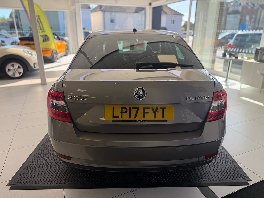 Skoda Octavia 1.4 Tsi Se L Hatchback Euro 6 S Beige #6