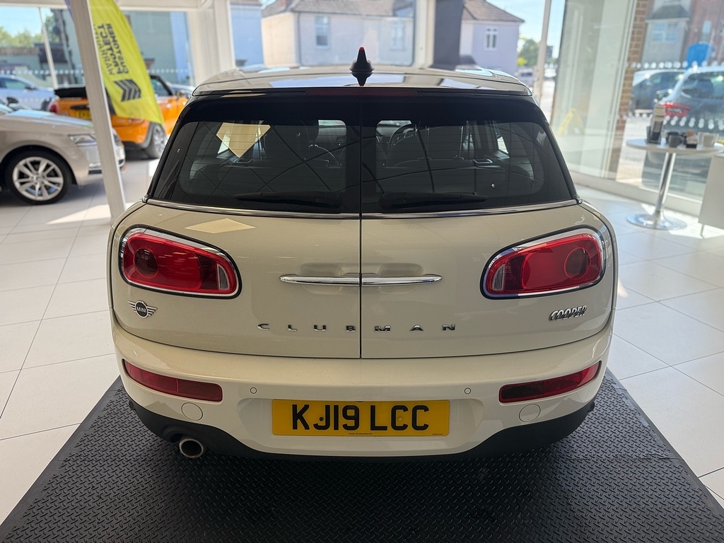 Mini Clubman 1.5 Cooper Classic Estate 6Dr Euro 6 KJ19LCC White #6