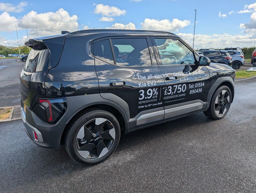 Kia  42.2Kwh First Edition Suv 144 B CV26WWK Black #2