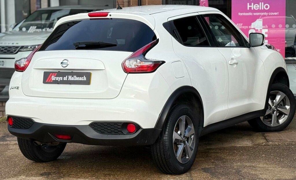 Nissan Juke Acenta White #6