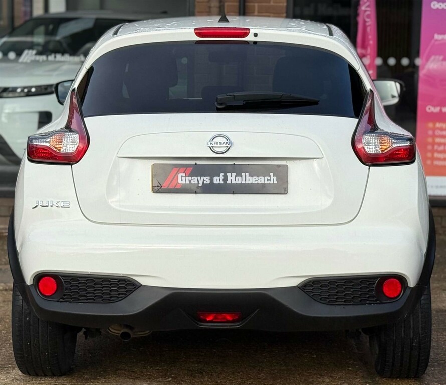 Nissan Juke Acenta White #5