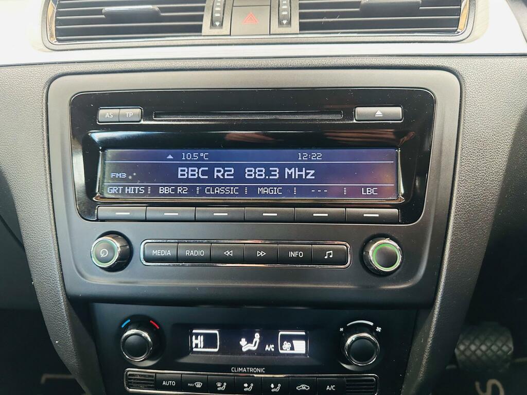 Skoda Rapid Sport Tsi Blue #21