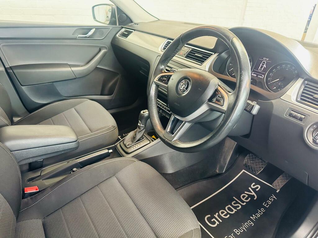 Skoda Rapid Sport Tsi Blue #17
