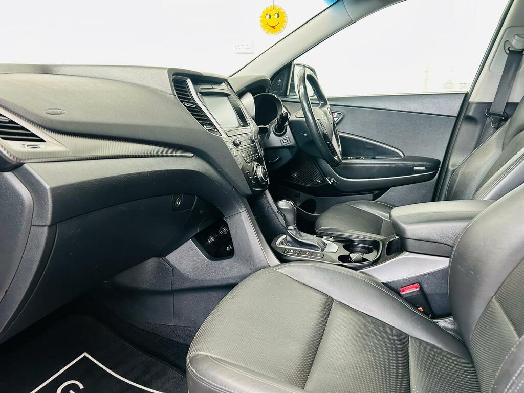 Hyundai Santa Fe 2.2 Crdi Blue Drive Premium Se 4Wd Euro 6 S Silver #3