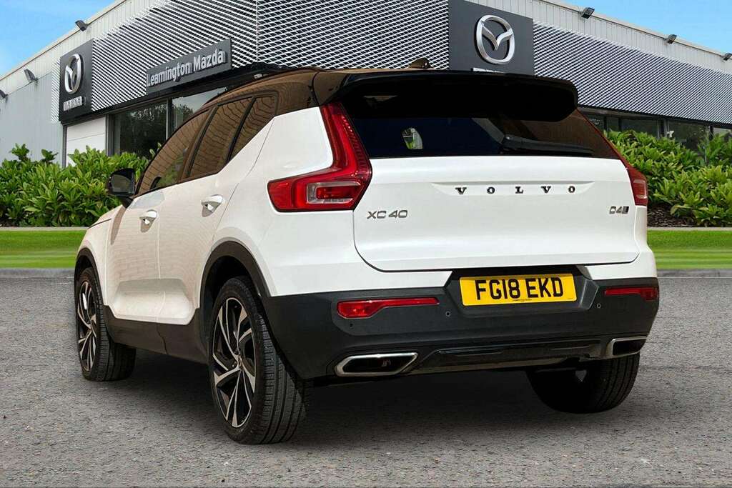 Volvo XC40 First Edition D4 Awd FG18EKD White #2