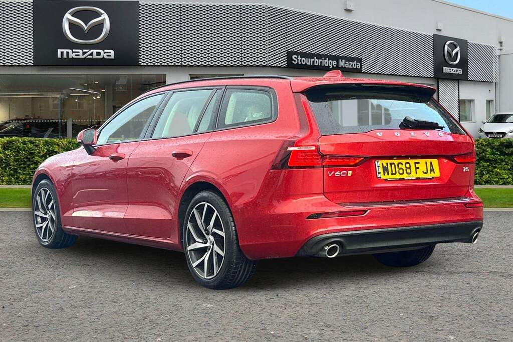 Volvo V60 Momentum T5 WD68FJA Red #2