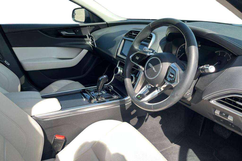 Jaguar XE R-dynamic S Blue #3