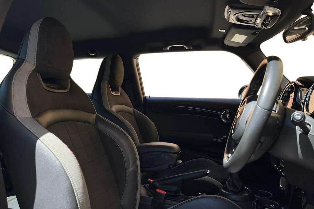 Mini Hatch Sport VN21EUM Black #3