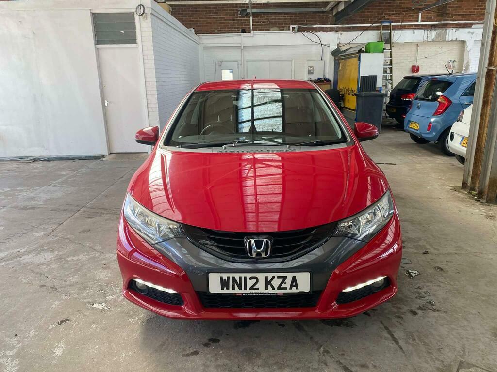 Honda Civic 1.8 I-vtec Es Euro 5 Red #2