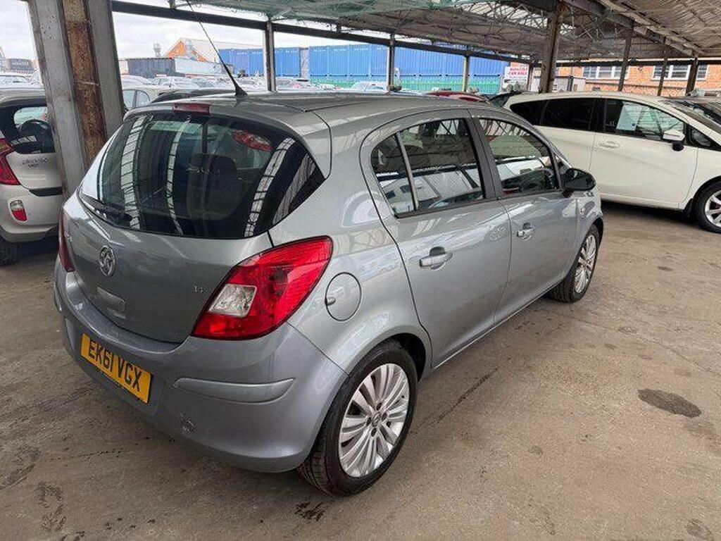 Vauxhall Corsa 1.4 16V Exclusiv Euro 5 EK61VGX Silver #4
