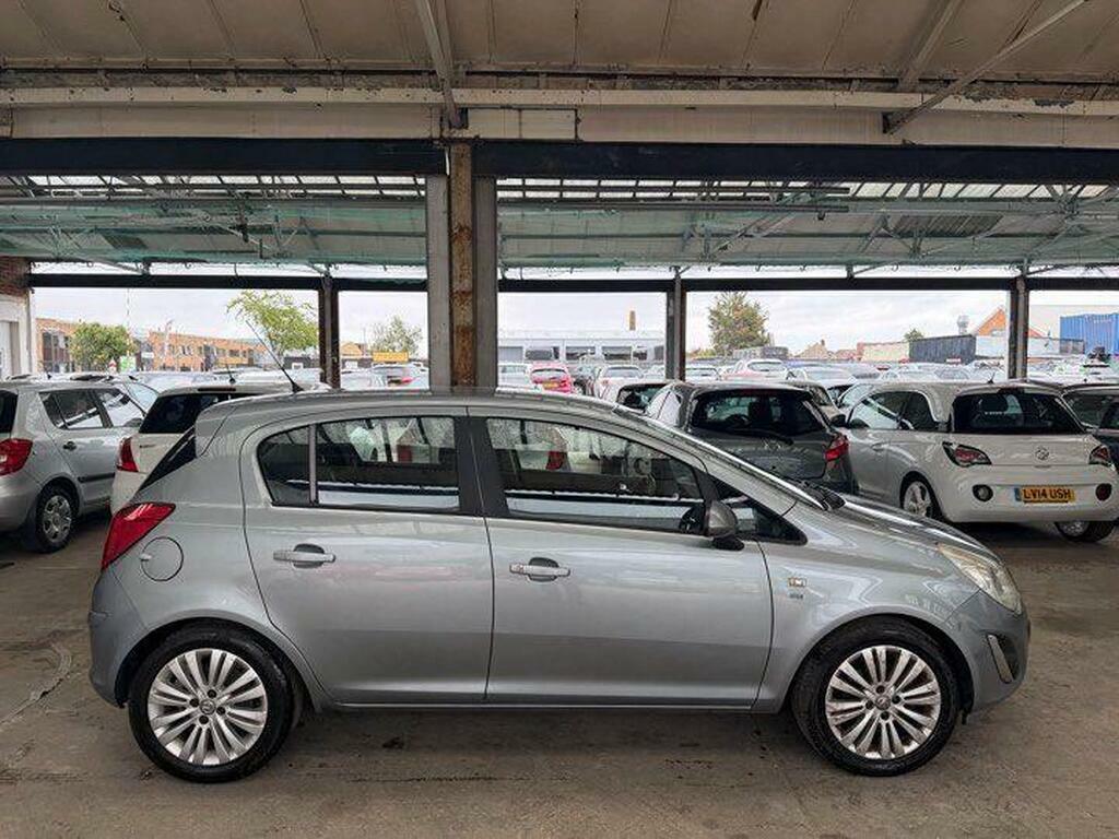 Vauxhall Corsa 1.4 16V Exclusiv Euro 5 EK61VGX Silver #3
