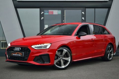 Audi A4 2.0 A4 Black Red