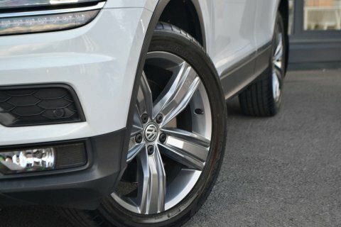 Volkswagen Tiguan 2.0 Tiguan Sel DE69LVR White #3