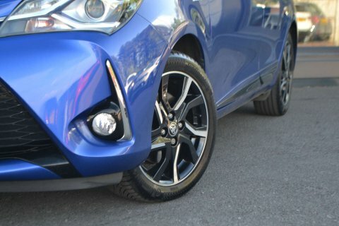 Toyota Yaris 1.5 Yaris Design SN18MKC Blue #2