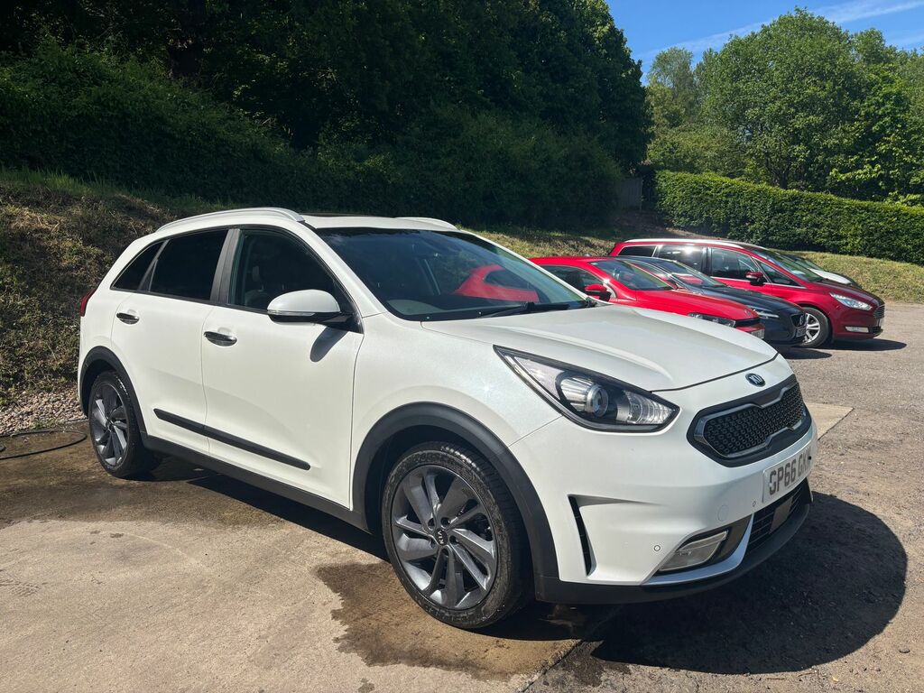 Kia Niro 1.6H Gdi First Edition Suv Hybrid Dct E GP66GKN White #3