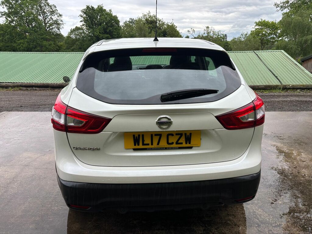 Nissan Qashqai 1.5 Dci Acenta Suv 2Wd Euro 6 S WL17CZW White #6