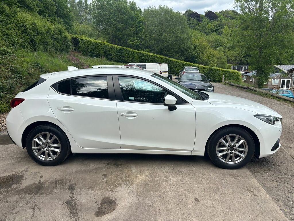 Mazda 3 2.0 Skyactiv-g Se-l Nav Hatchback Manua White #4