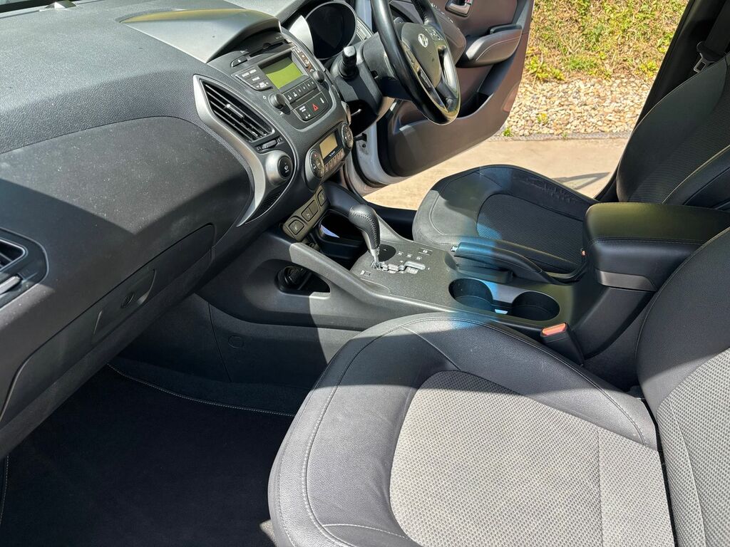 Hyundai Ix35 2.0 Crdi Se 134 Bhp White #13