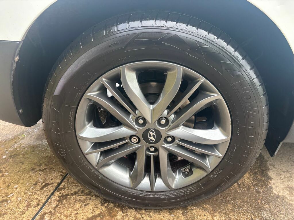 Hyundai Ix35 2.0 Crdi Se 134 Bhp White #27