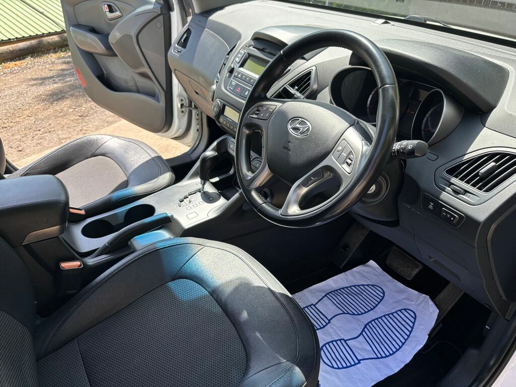 Hyundai Ix35 2.0 Crdi Se 134 Bhp White #11
