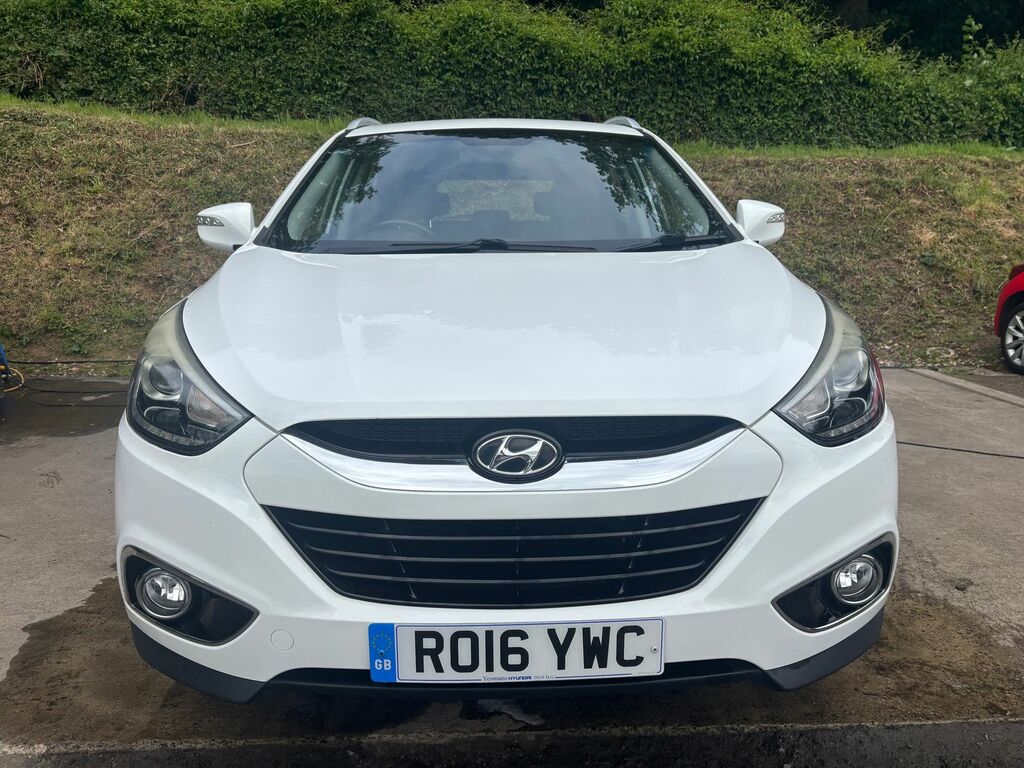 Hyundai Ix35 2.0 Crdi Se Suv 4Wd Euro 5 134 Bh RO16YWC White #2
