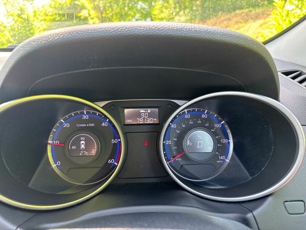 Hyundai Ix35 2.0 Crdi Se 134 Bhp White #17